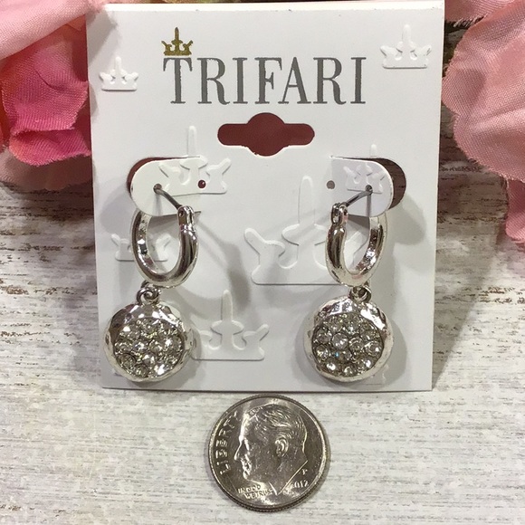 [🌾[2/$28.00]🌾 Trifari Earrings - Picture 3 of 6